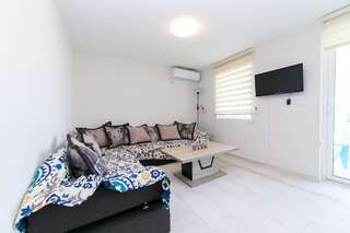 Апартаменты Apartmani Tripović Тиват Апартаменты с 3 спальнями и балконом-11