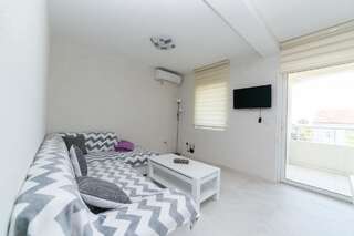 Апартаменты Apartmani Tripović Тиват Апартаменты с 3 спальнями с видом на море и балконом-7