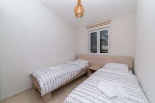 Апартаменты Apartmani Tripović Тиват Апартаменты с 2 спальнями, балконом и видом на море-2